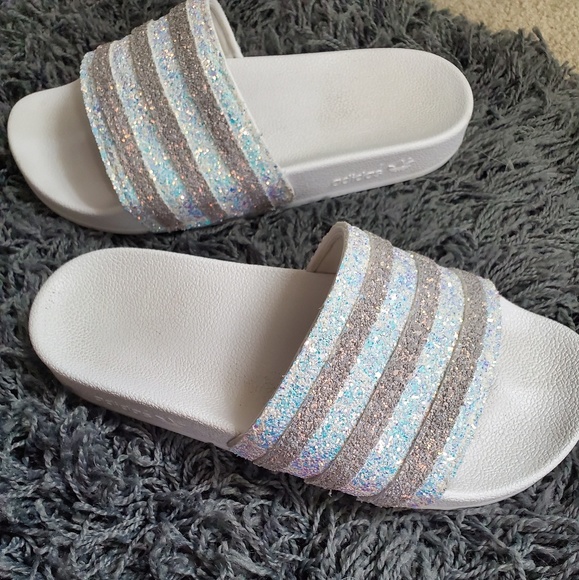 ADIDAS ADILETTE SANDAL - Picture 1 of 5